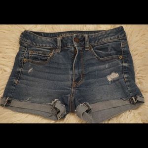 American Eagle short